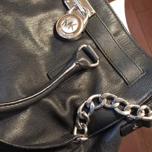 Michael Kors Hamilton Lock & key - Picture 9 of 9